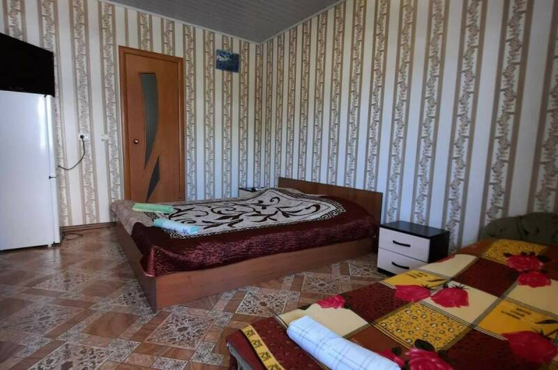 Трехместный