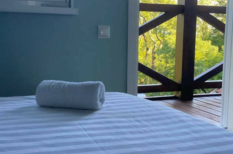 Номер с двуспальной кроватью и видом на горы