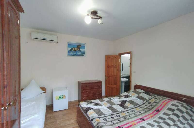 Номер на 2−4 человека