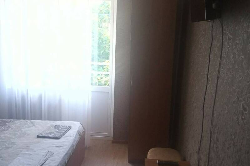 Трехместный