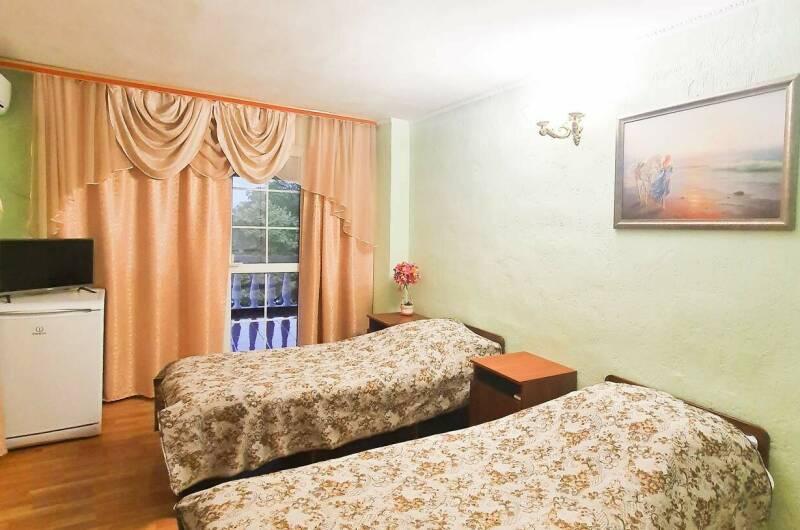 Комната на 2х гостей с балконом на 4 м этаже