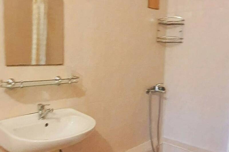 2хкомнатная на 3 м этаже до 5х человек