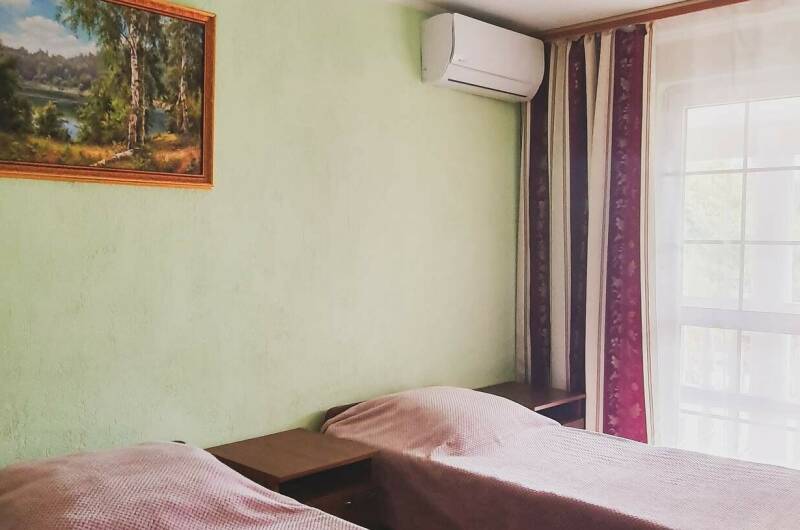 2хкомнатная на 4 м этаже до 4х человек