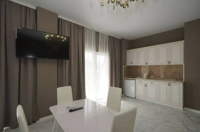 Двухкомнатный с кухней