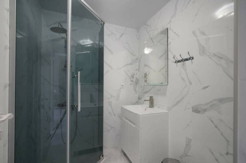 Двухкомнатный с кухней