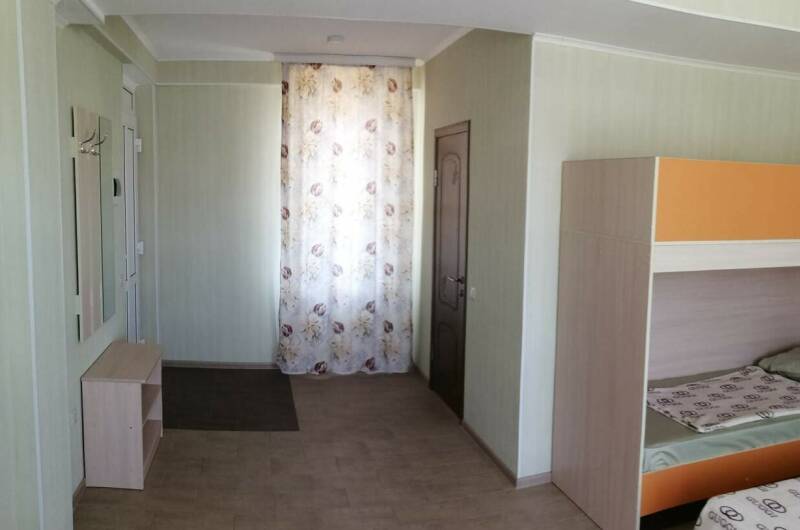 Четырехместный номер (Номер 2/5)