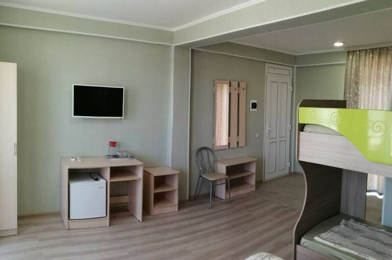 Четырехместный номер (Номер 3/5)