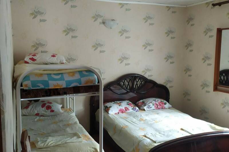 Четырехместный с удобствами на этаже