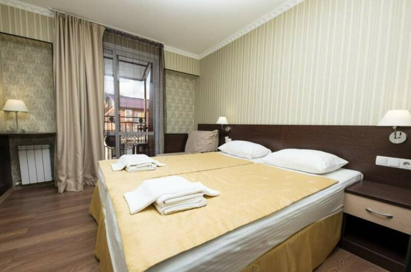 Трехместный номер с балконом