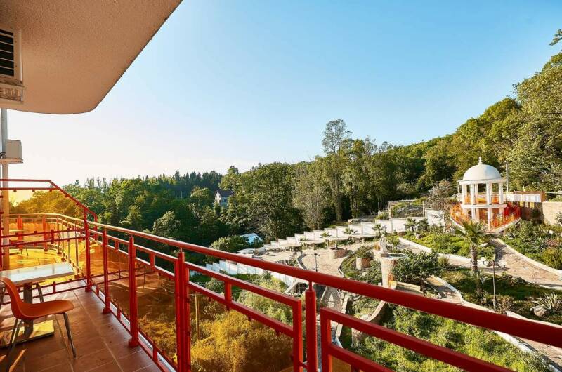 Номер улучшенный с балконом с кроватью ДАБЛ