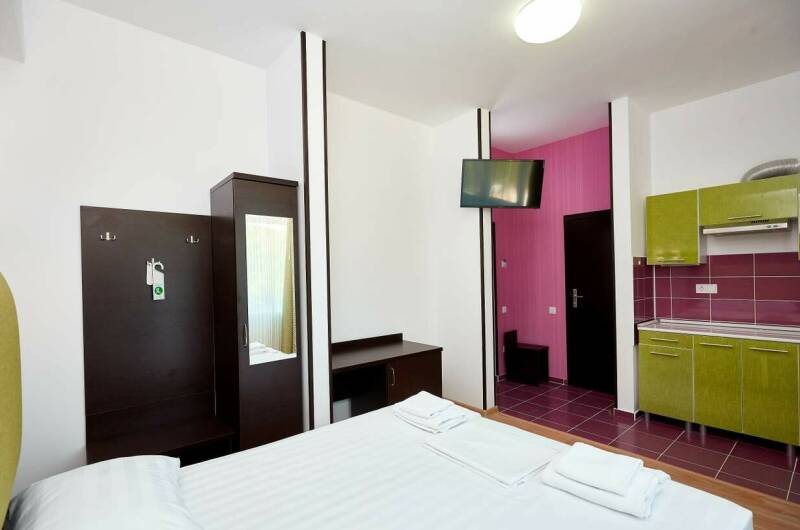 Номер улучшенный без балкона с кроватью ДАБЛ