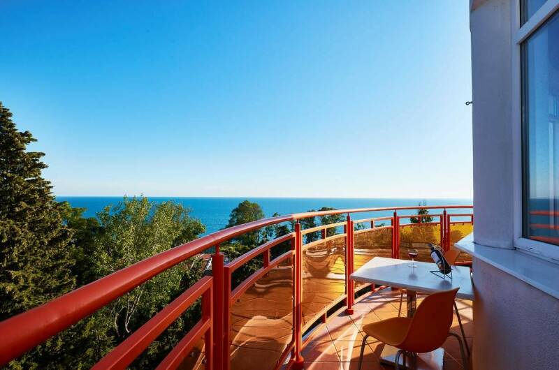 Люкс с балконом