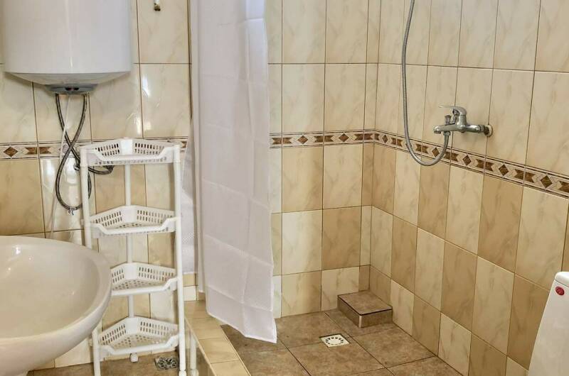 «Семейный» 5-местный апартамент № 15