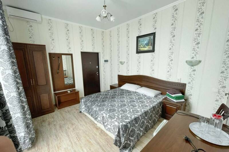 Однокомнатный номер с окнами во двор