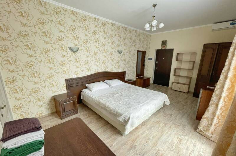 Однокомнатный номер с балконом и видом на море