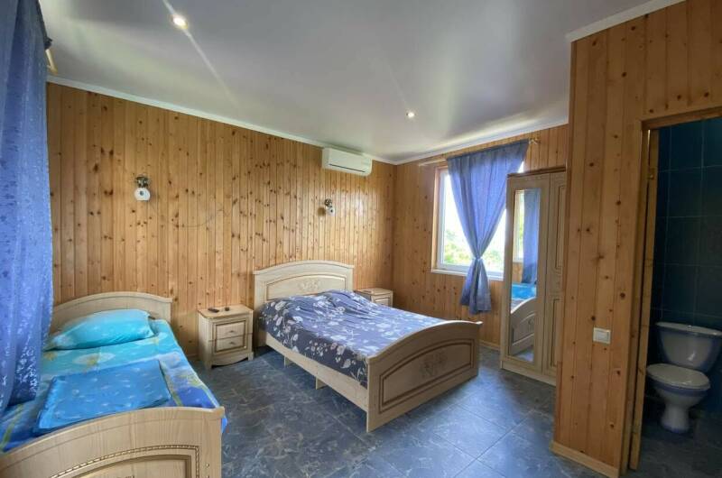 Отдельный «Люкс» на 4−5 человек