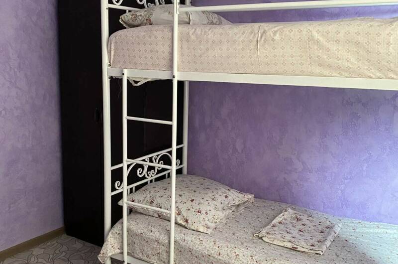 Номер «Эконом» (2-х сп. кровать + 2-х ярусная)