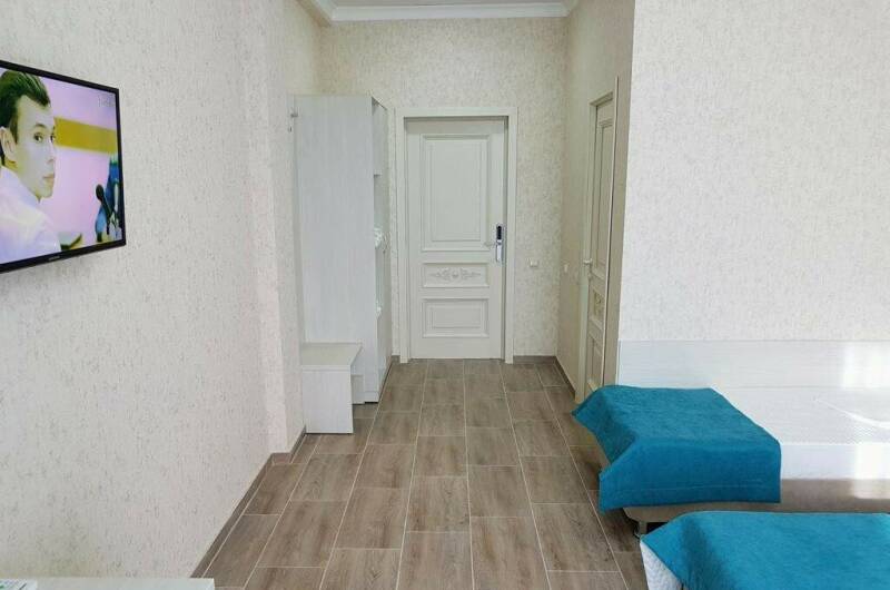 Трехместный номер с выходом на террасу