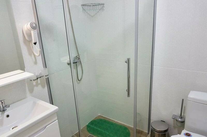 Трехместный номер с выходом на террасу