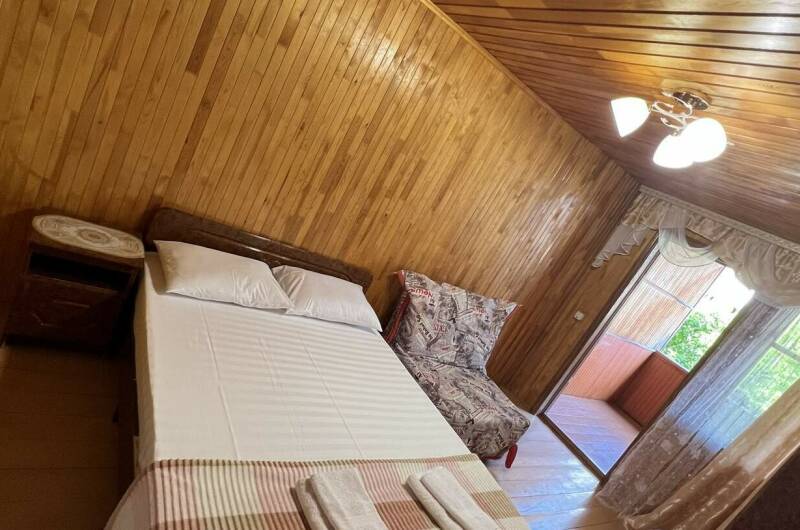 Трехместный «Комфорт» с видом на внутренний двор