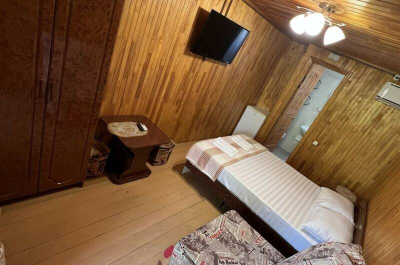 Трехместный «Комфорт» с видом на внутренний двор