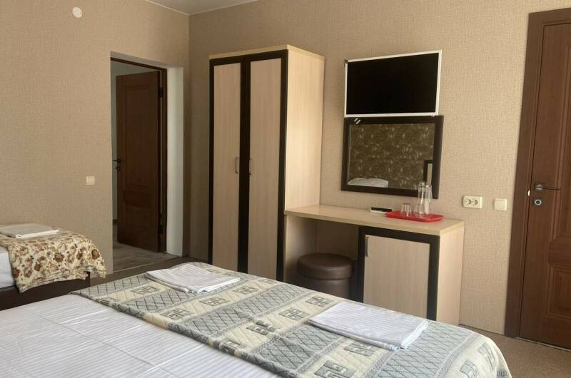 Трёх местный «Полулюкс»