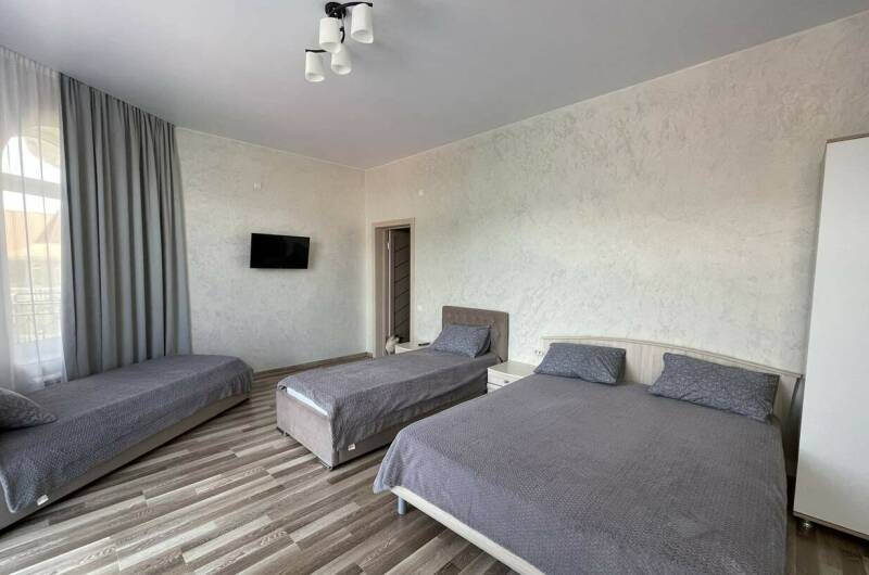 4-х местный номер с балконом — 3 этаж