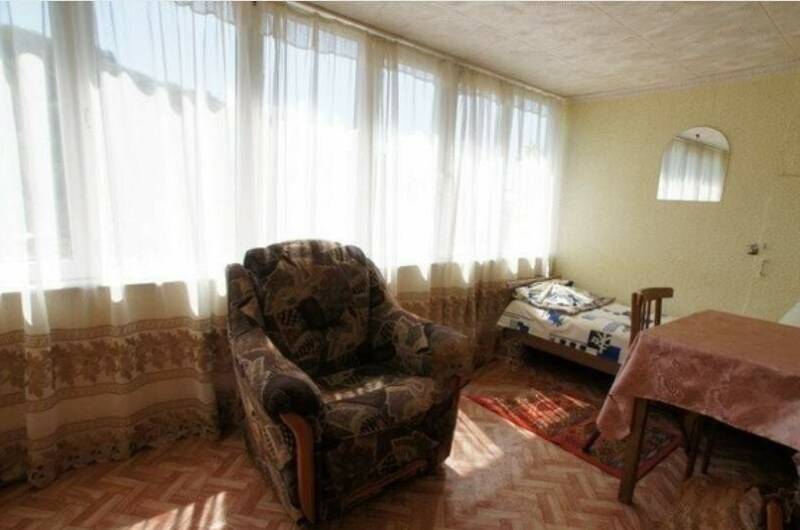 Двухкомнатный номер с лоджией и кондиционером