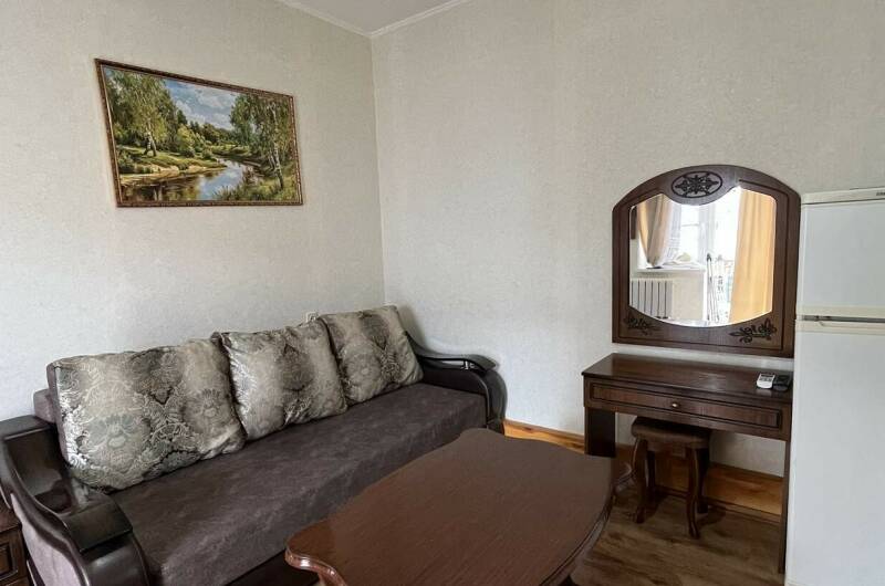 Отдельный домик на шесть человек