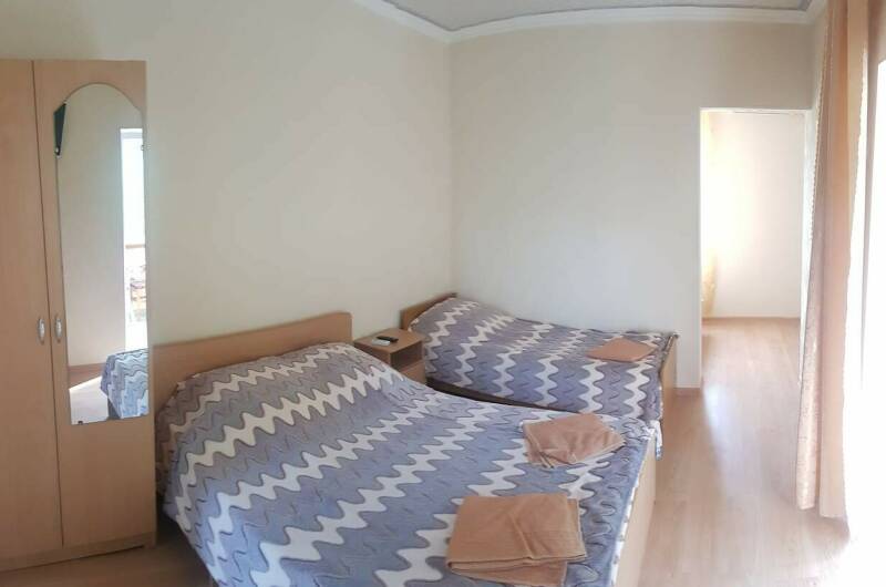 2 х комнатный с кухней