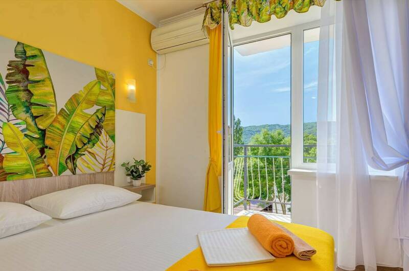 3-х местный. Завтраки включены