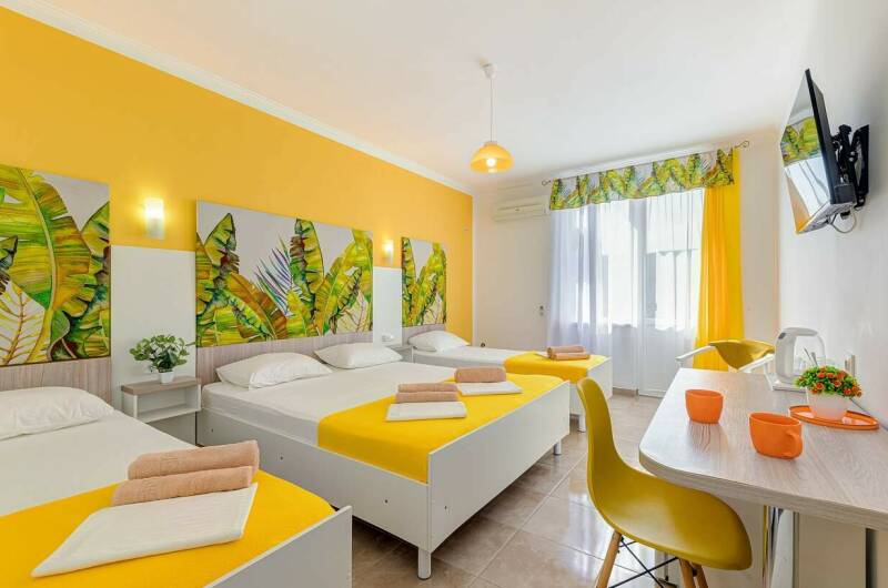 4-х местный. Завтраки включены