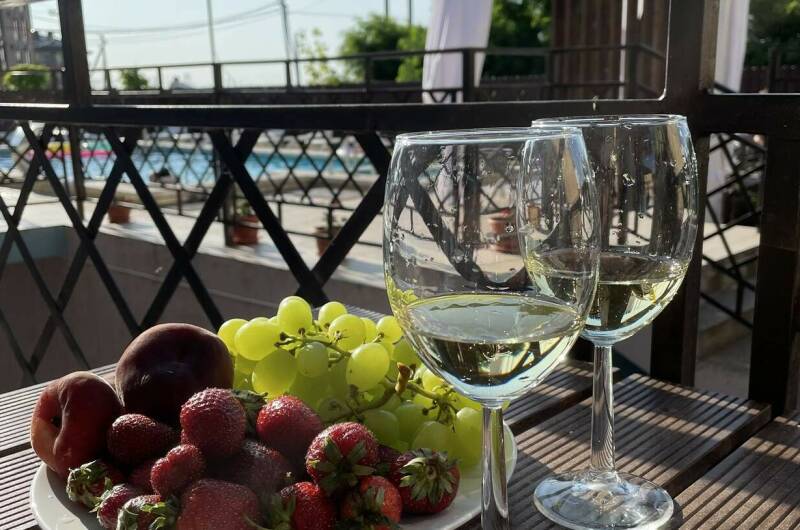 3-х местный"Полулюкс"с балконом с видом на бассейн