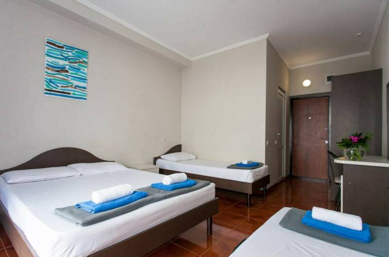 4-х местный"Полулюкс"с балконом с видом на бассейн