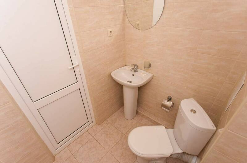 4-х местный"Полулюкс"с балконом с видом на бассейн