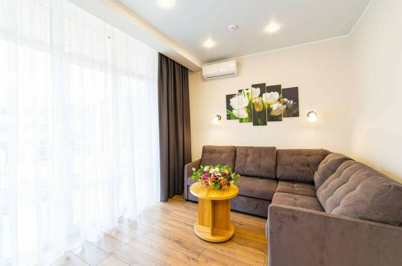 Двухкомнатный люкс с балконом