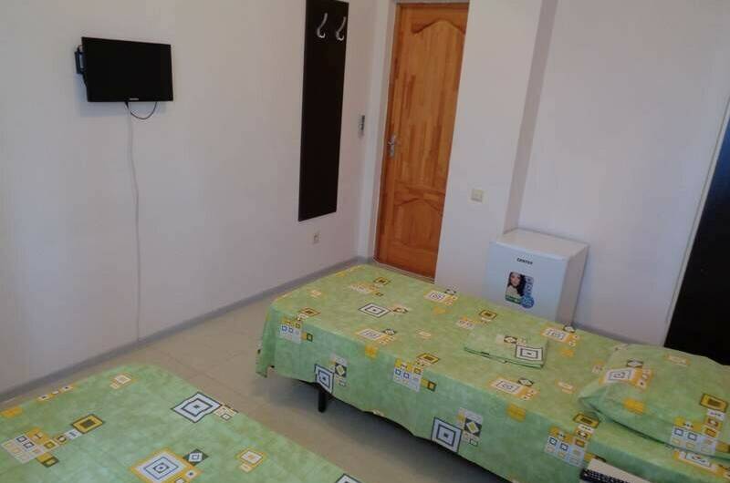 Номер «Эконом» 2-х местный (душ и туалет на этаже)