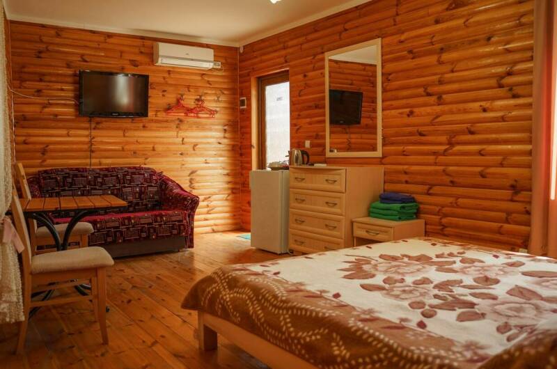 Улучшенный однокомнатный номер с общей террасой