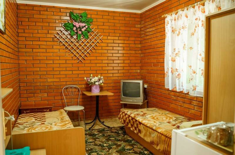 Стандарт двухкомнатный четырехместный номер