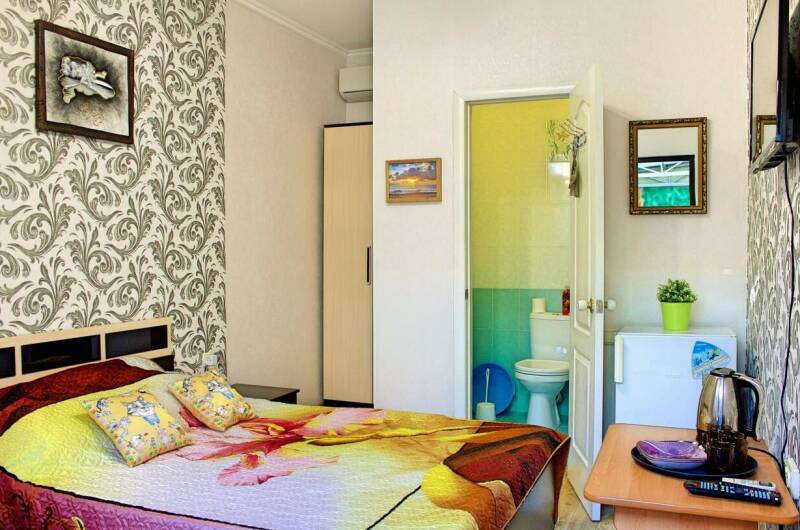 Удобный номер категории «Комфорт» в коттедже