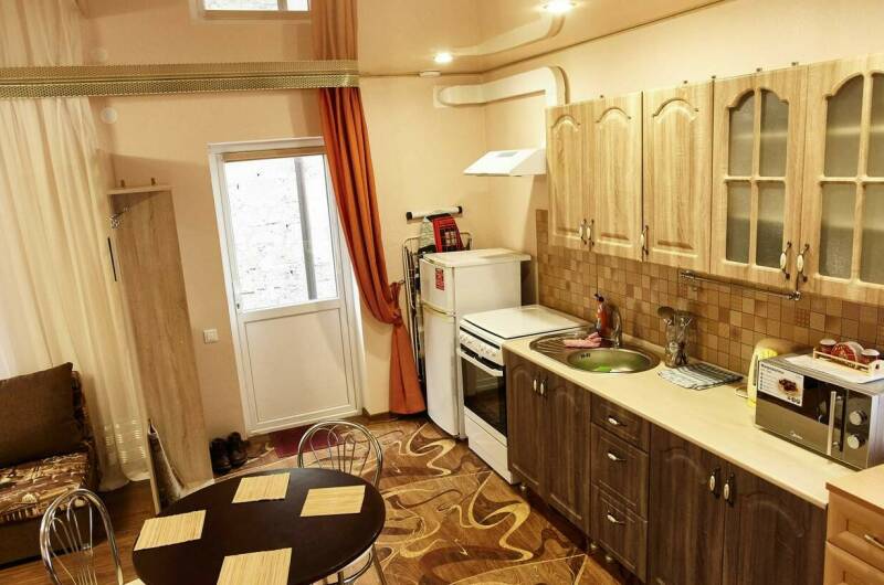 Комната-студия № 8