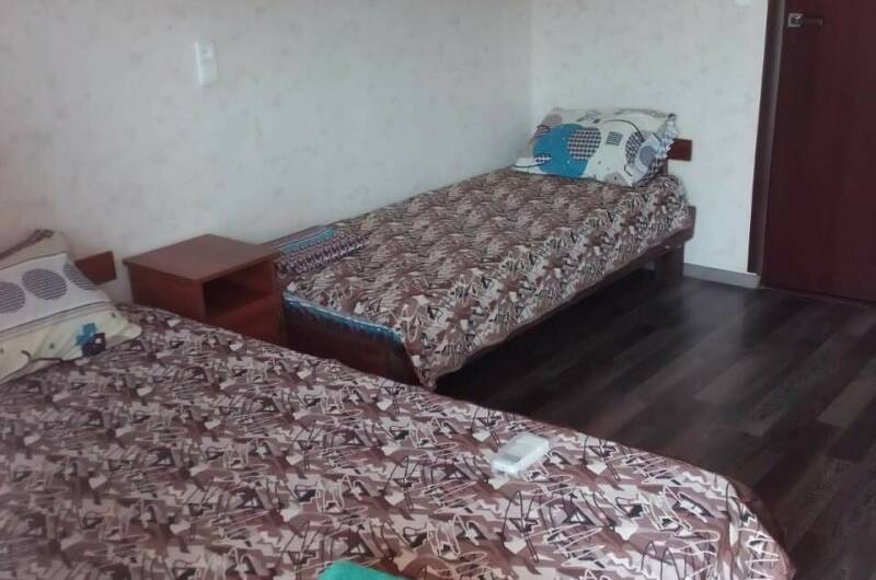 Трехместный номер с основными удобствами