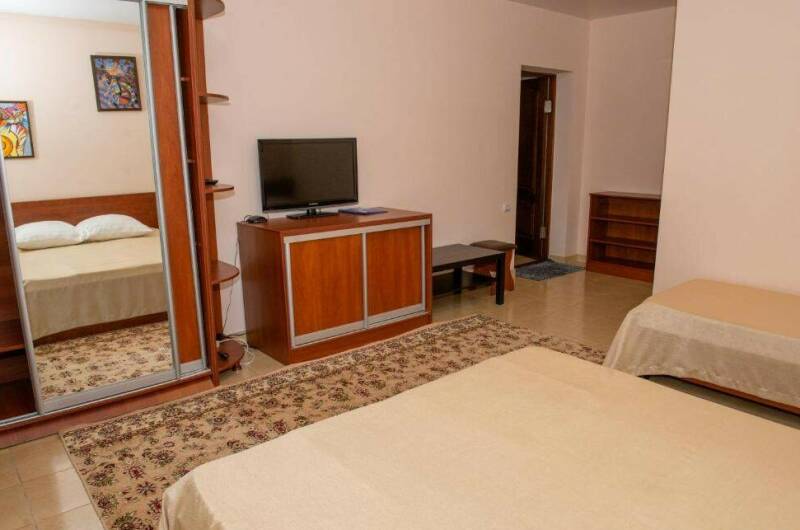 Трехместный однокомнатный «Люкс»