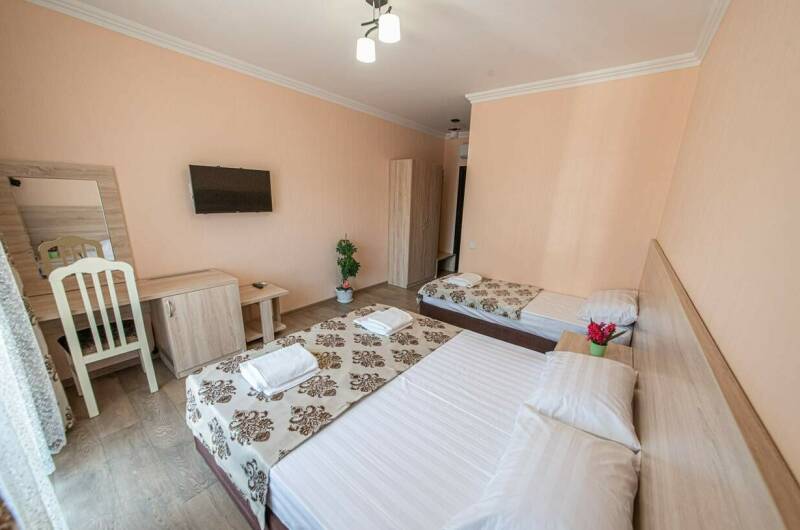 Стандарт 3-х местный с балконом