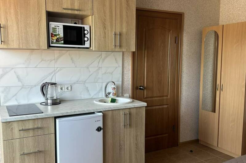 3-х местный однокомнатный с кухней