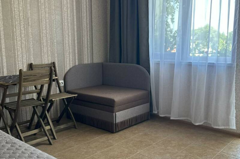 3-х местный однокомнатный с кухней