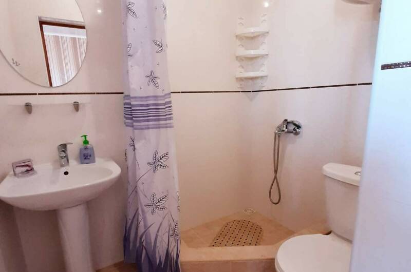 3-х местный однокомнатный с кухней