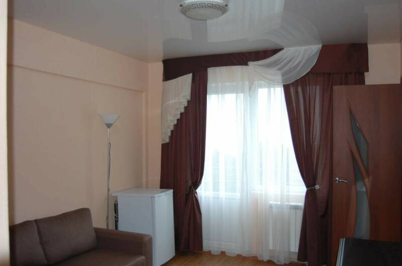 Двухкомнатный номер с балконом (вид на море)