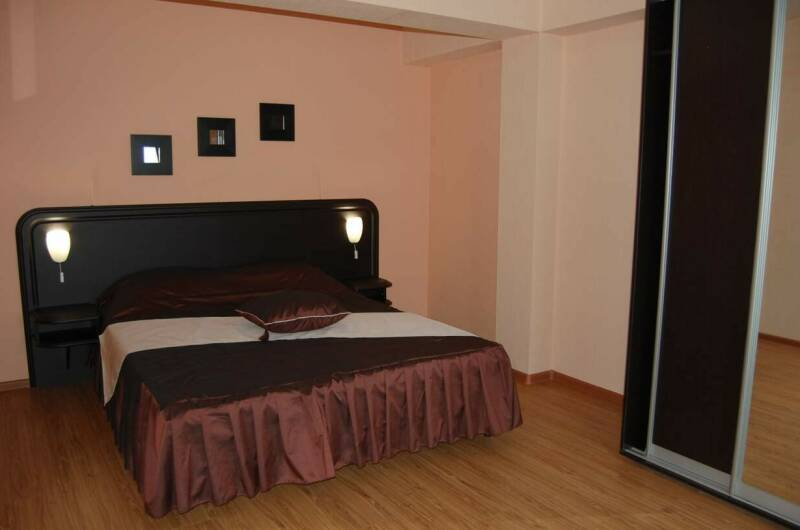 Двухкомнатный номер с балконом (вид на море)