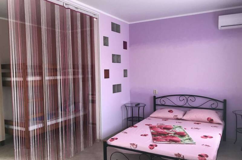 «Стандарт» 1 — комнатный 4-х местный с кухней